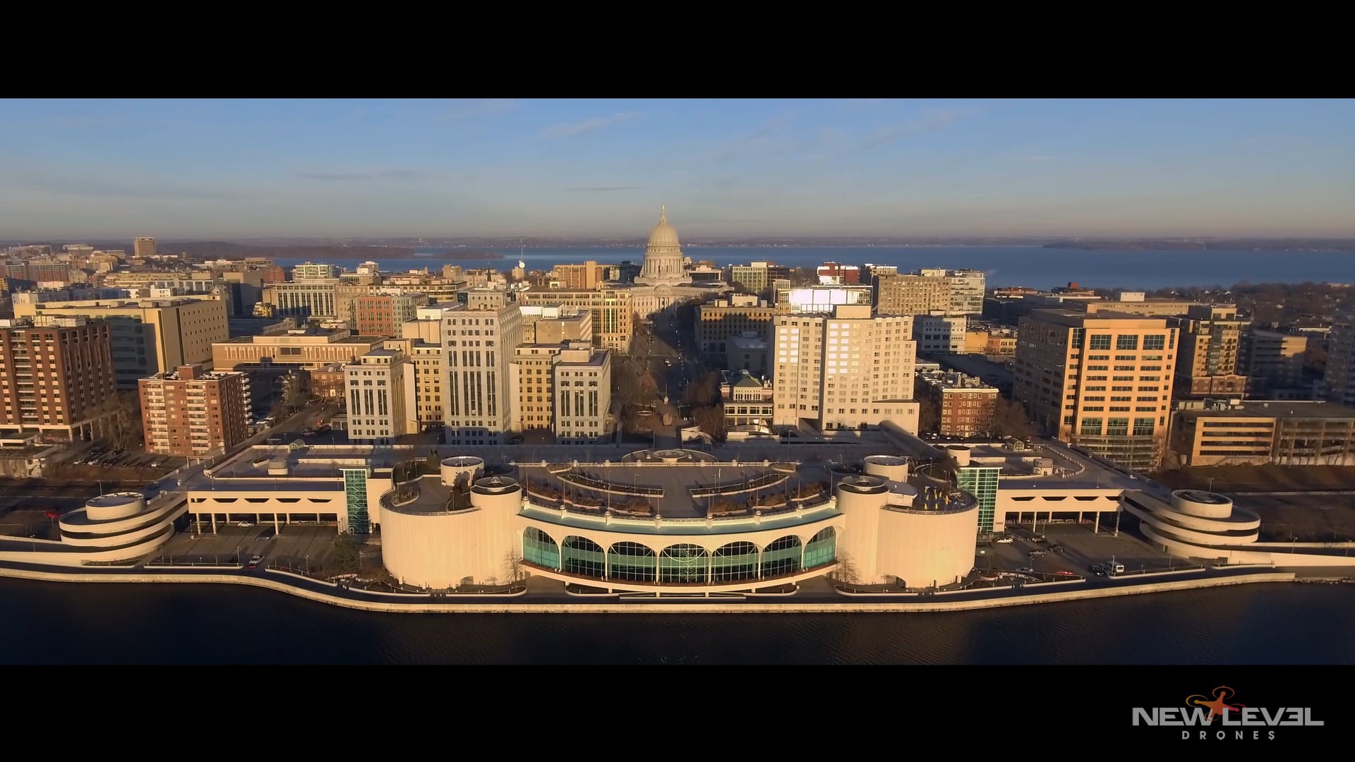 https://i.vimeocdn.com/video/901176157-109d612e56eed1a7bc4a24ad08233fe41cb493282545784a12d1fe767cf5812a-d