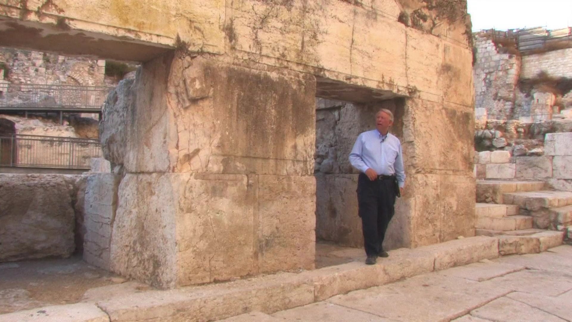 Jesus Scatters Money Changers in the Temple Area (Matt 21:12-13) (Day 2 of Passion Week)