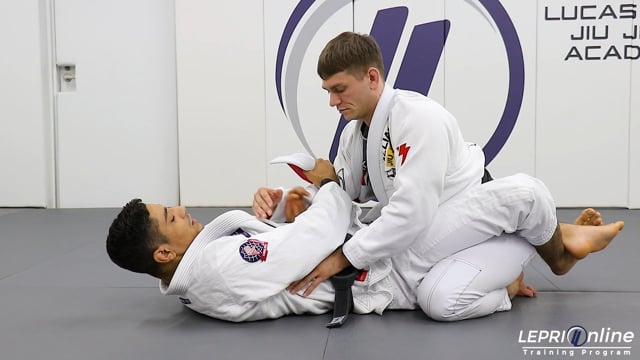 Triangle from Closed Guard With Lapel Control