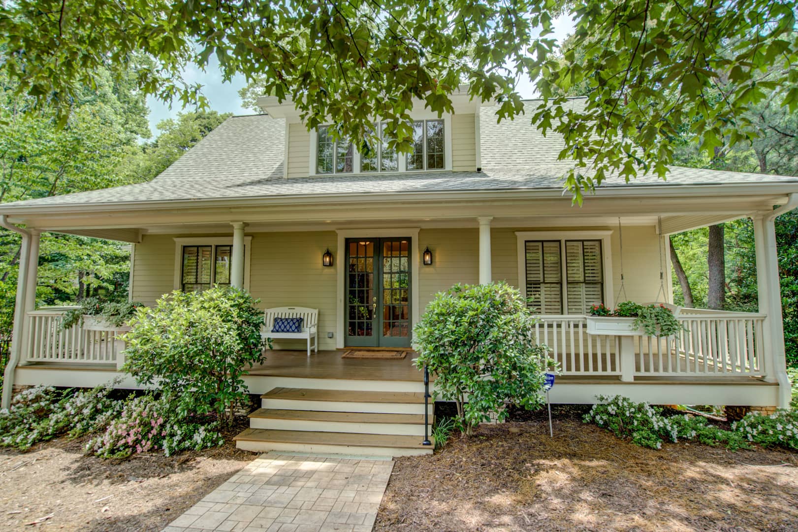 54 Woodstock Rd, Roswell, GA 30075 on Vimeo