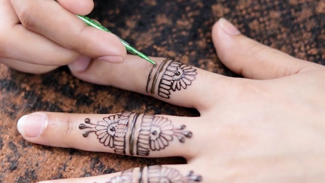 1,400+ Henna Tattoo Woman Stock Videos and Royalty-Free Footage - iStock