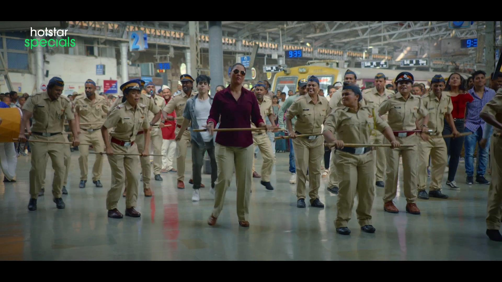 Hundred_Promo_04 Lara_30sec_HD_HS Platform_Now Streaming