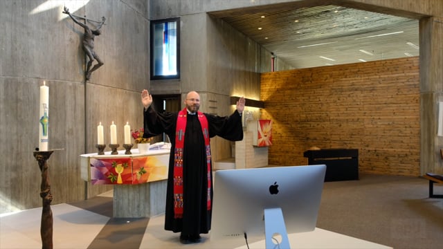 Kirche im Wohnzimmer: Braunschweiger Pfarrer lädt zu Video-Konfirmation ein