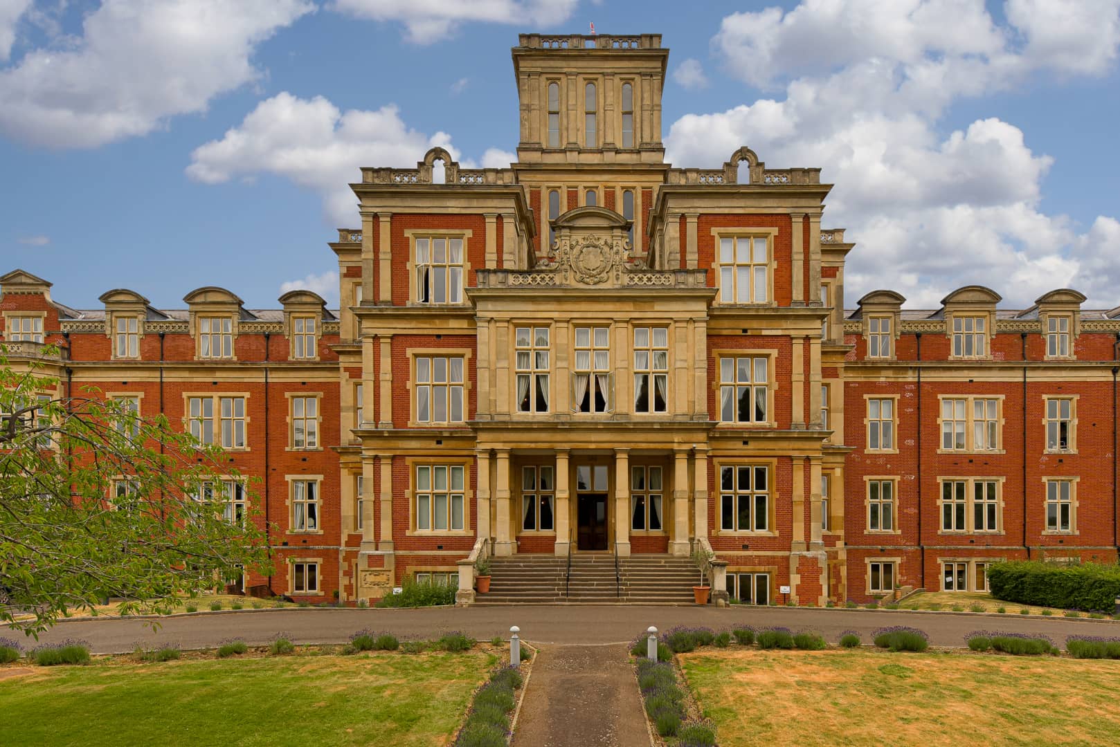 Victoria Court, Royal Earlswood Park, Redhill Ralph James on Vimeo