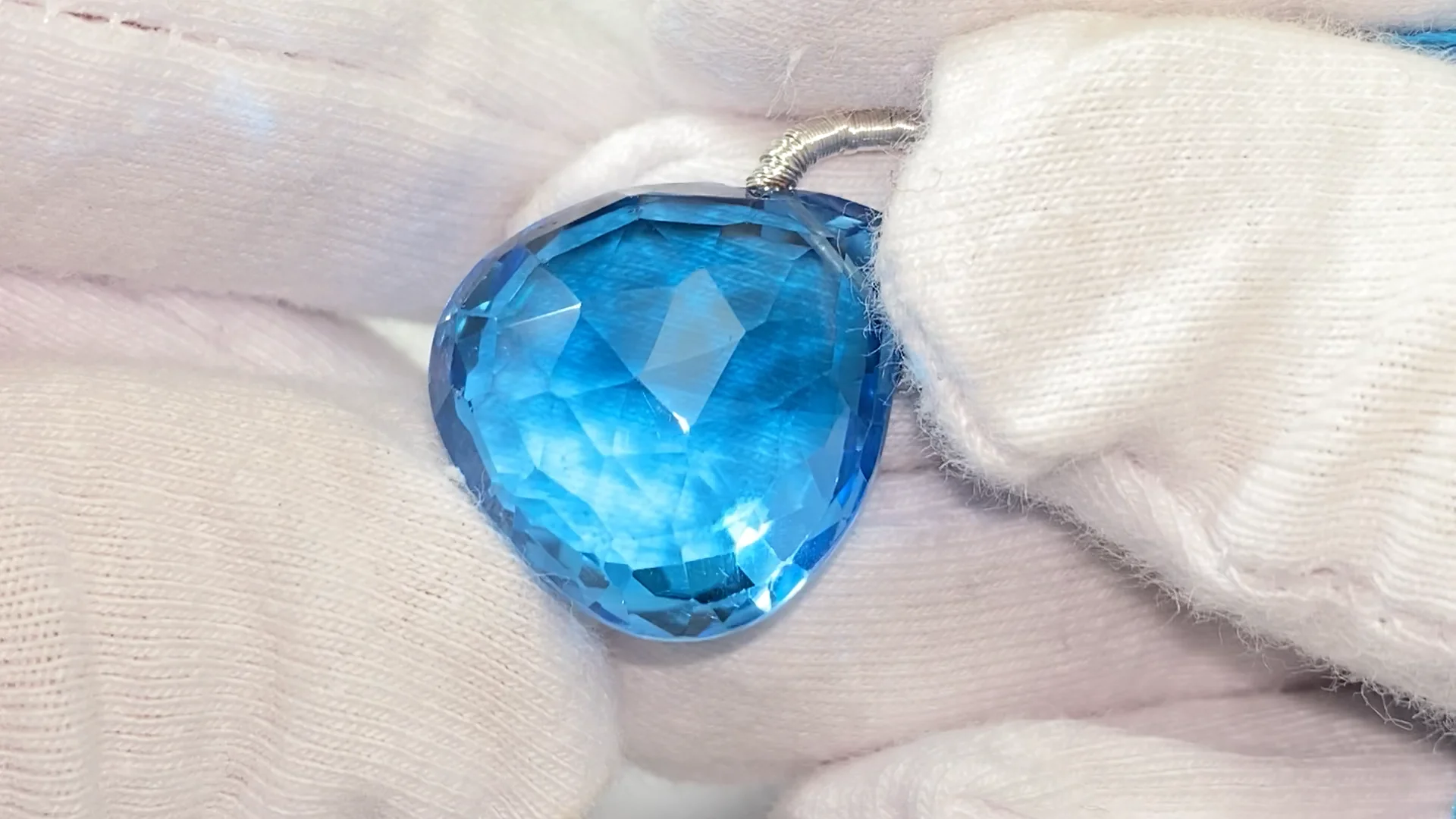 スイスブルートパーズ 大粒マロン ブリオレットカット 1粒 NO.66