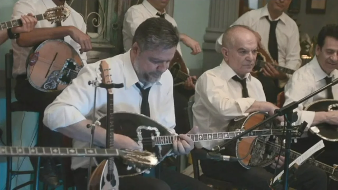 Watch Ta deka bouzoukia tis Domnas live streaming from Thessaloniki