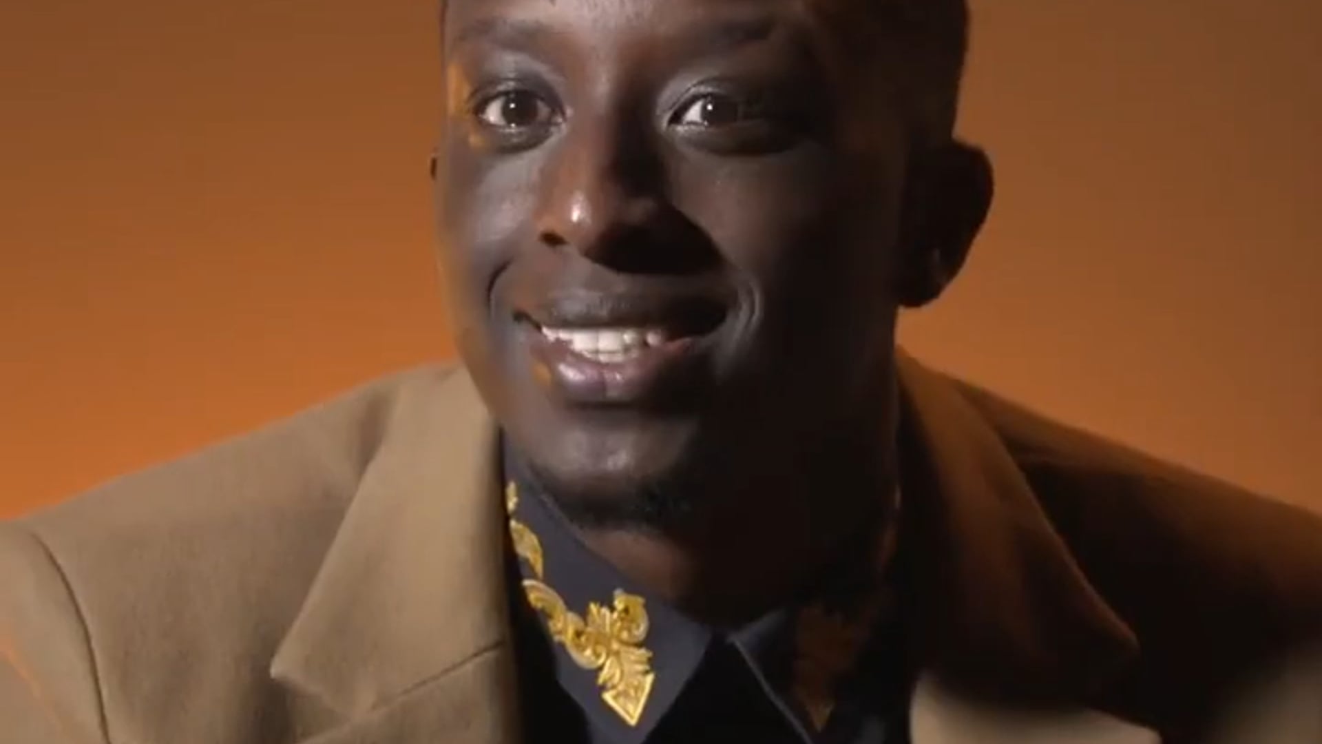 B.A. AHMED SYLLA / DIFFÉRENT / CANAL +