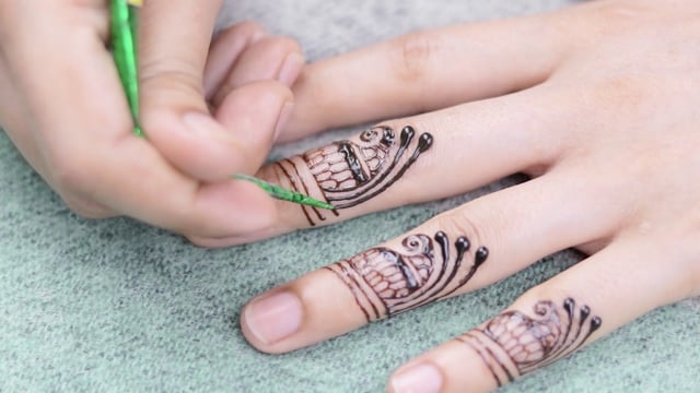 Mamta Saini | Beautiful Front Hand Mehandi Design Watch latest mehndi  design videos on my you tube channel links Is in my bio #mamtamehndidesign  #mam... | Instagram