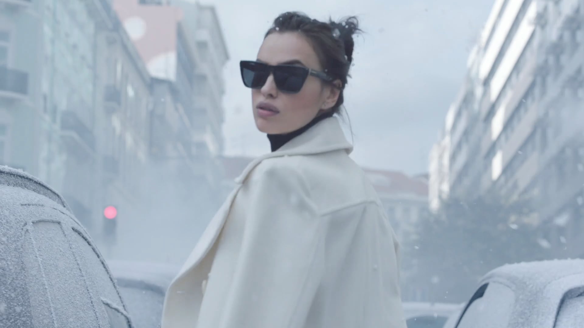 l'oreal elseve six oils "irina shayk - traffic jam"