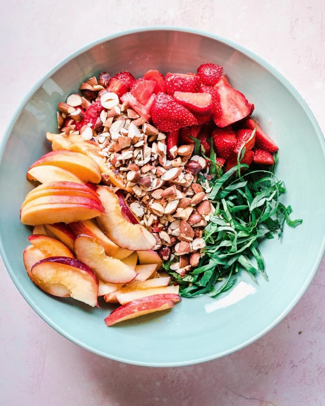 Healthy Strawberry Rhubarb Salad