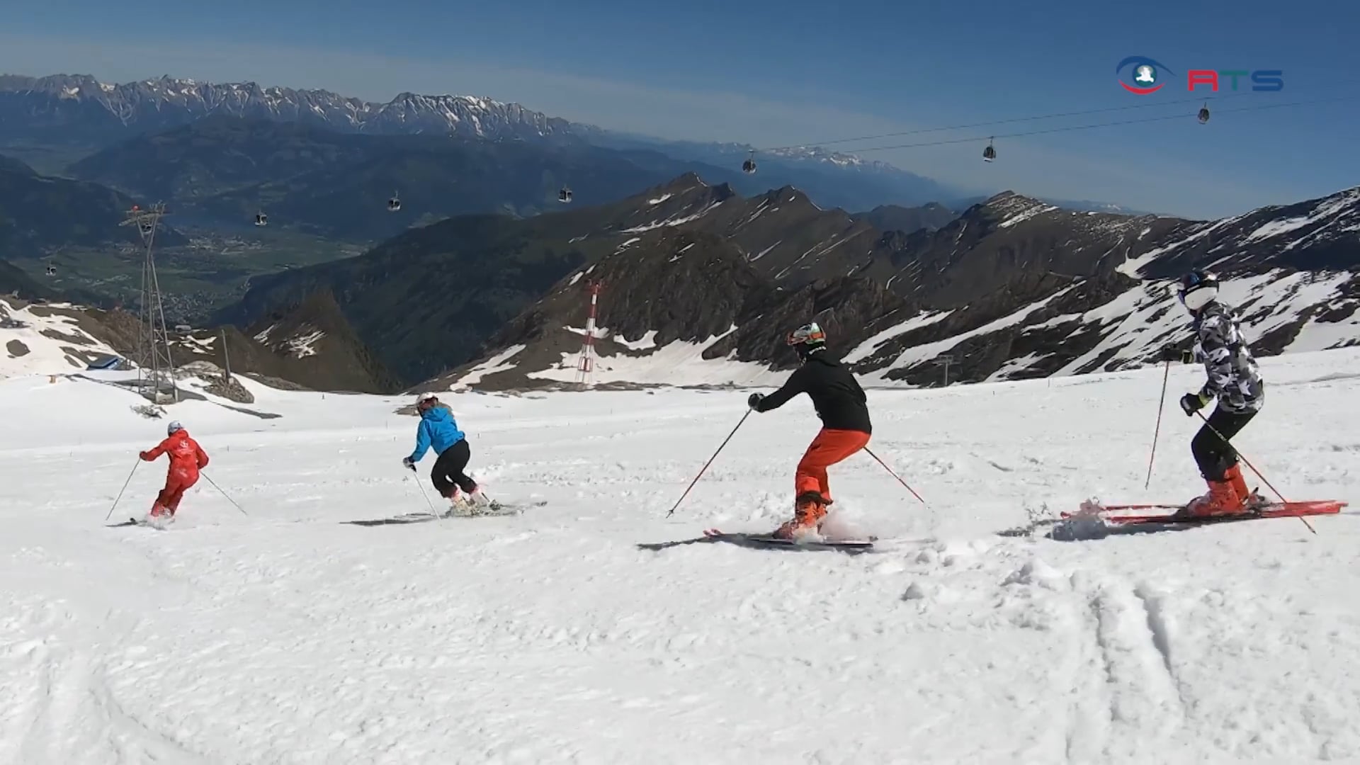 salzburger-berufsschi-und-snowboardlehrer-verband-startet-in-sommersaison