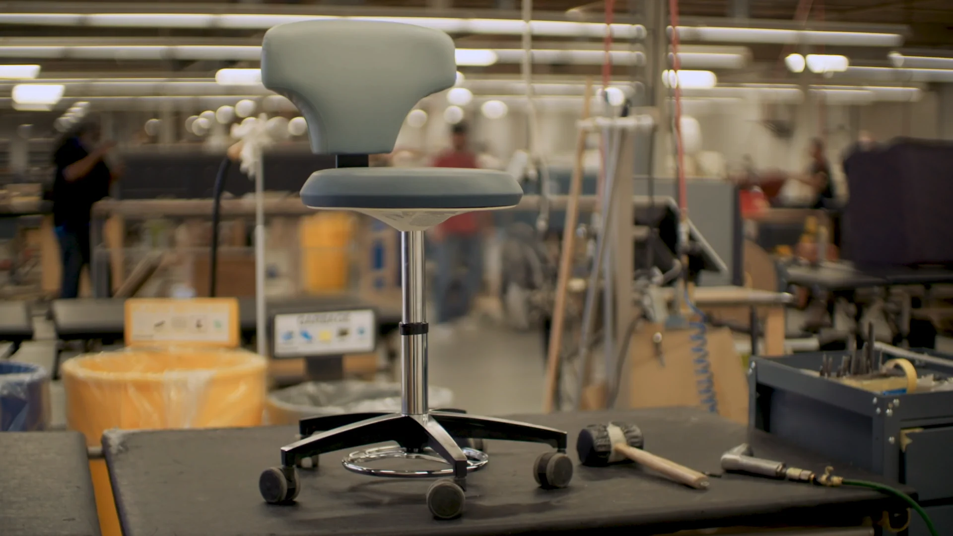 Sky Stool - Healthcare Stools - Infection Control | Keilhauer Sky Stool - Healthcare Stools - Infection Control | Keilhauer