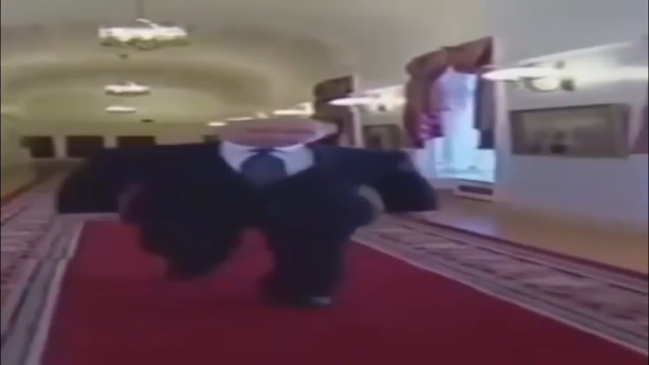 Wide Putin Walking on Vimeo