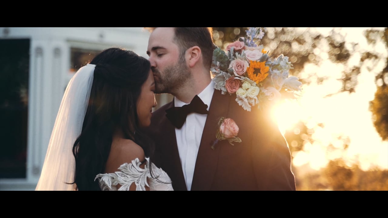 The newly-weds shared a Love Kiss