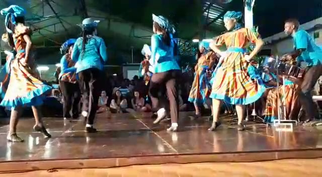 St Vincent & Grenadines Dance at Festival (2) *