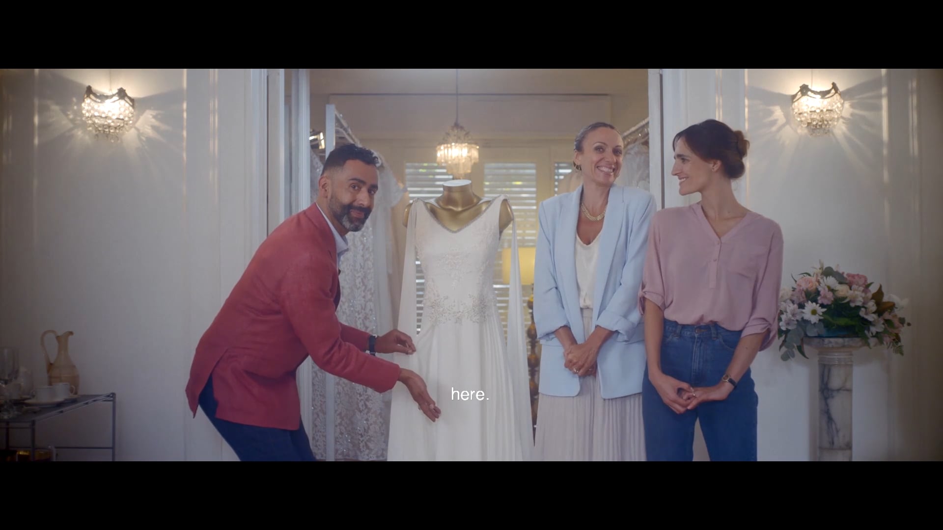 TRAILER "WHITE IS FOR VIRGINS"