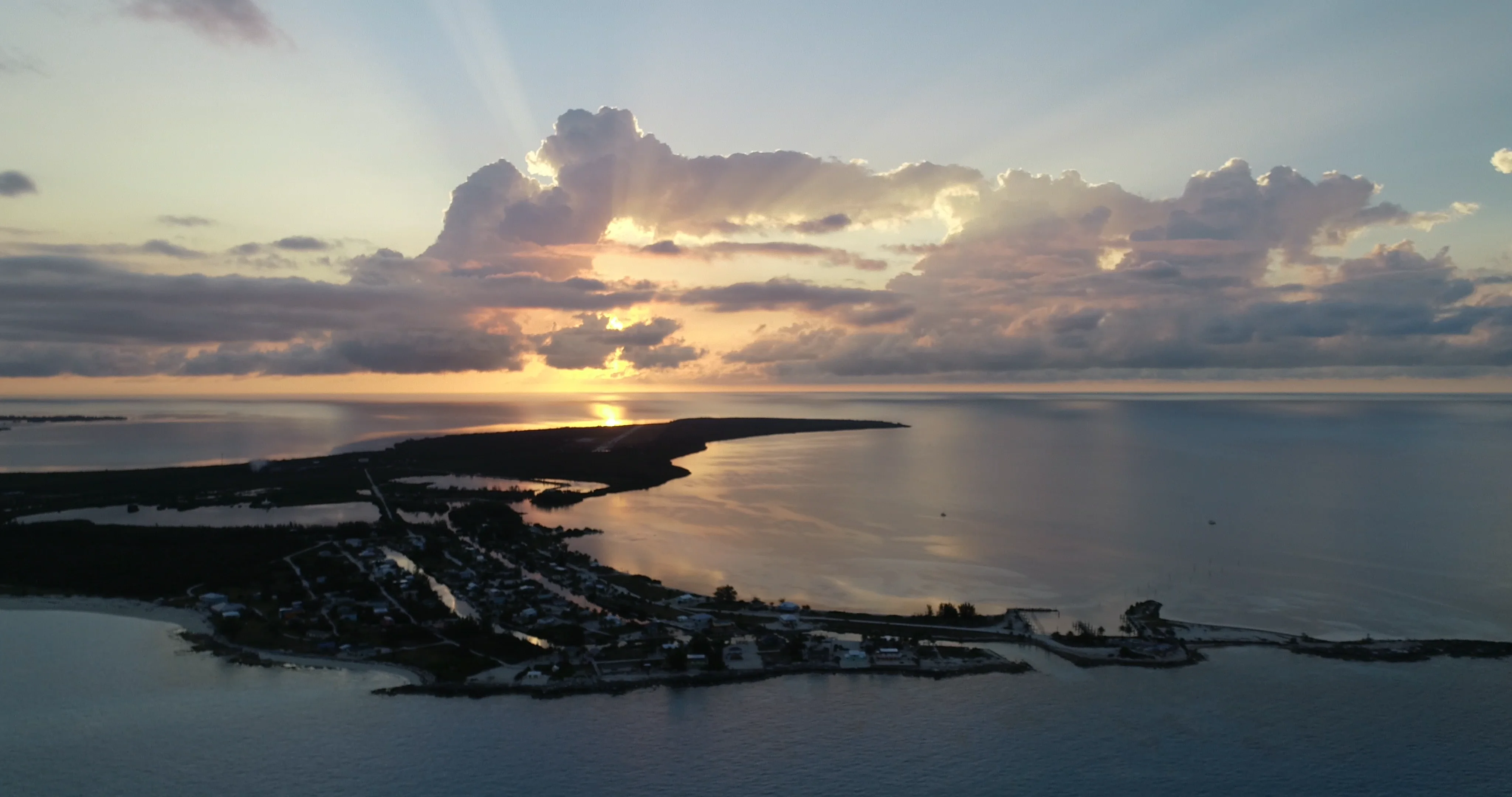 Bimini Island | The Bahamas | 201804 | v1 | Sunrise over Bimini | 001