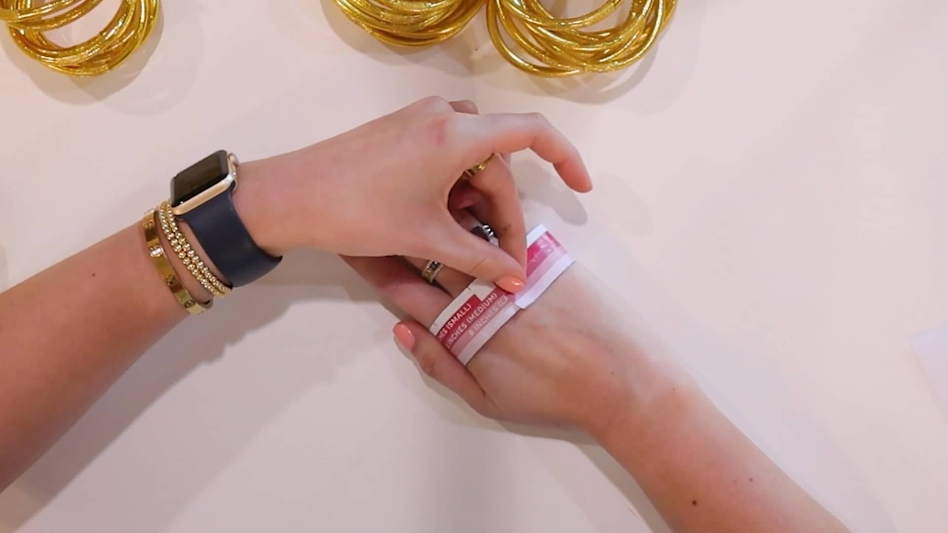 BuDhaGirl Sizing Guide Without A Tape Measure on Vimeo