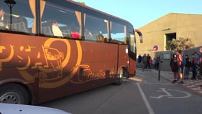 Obert el període per demanar les beques de transport escolar