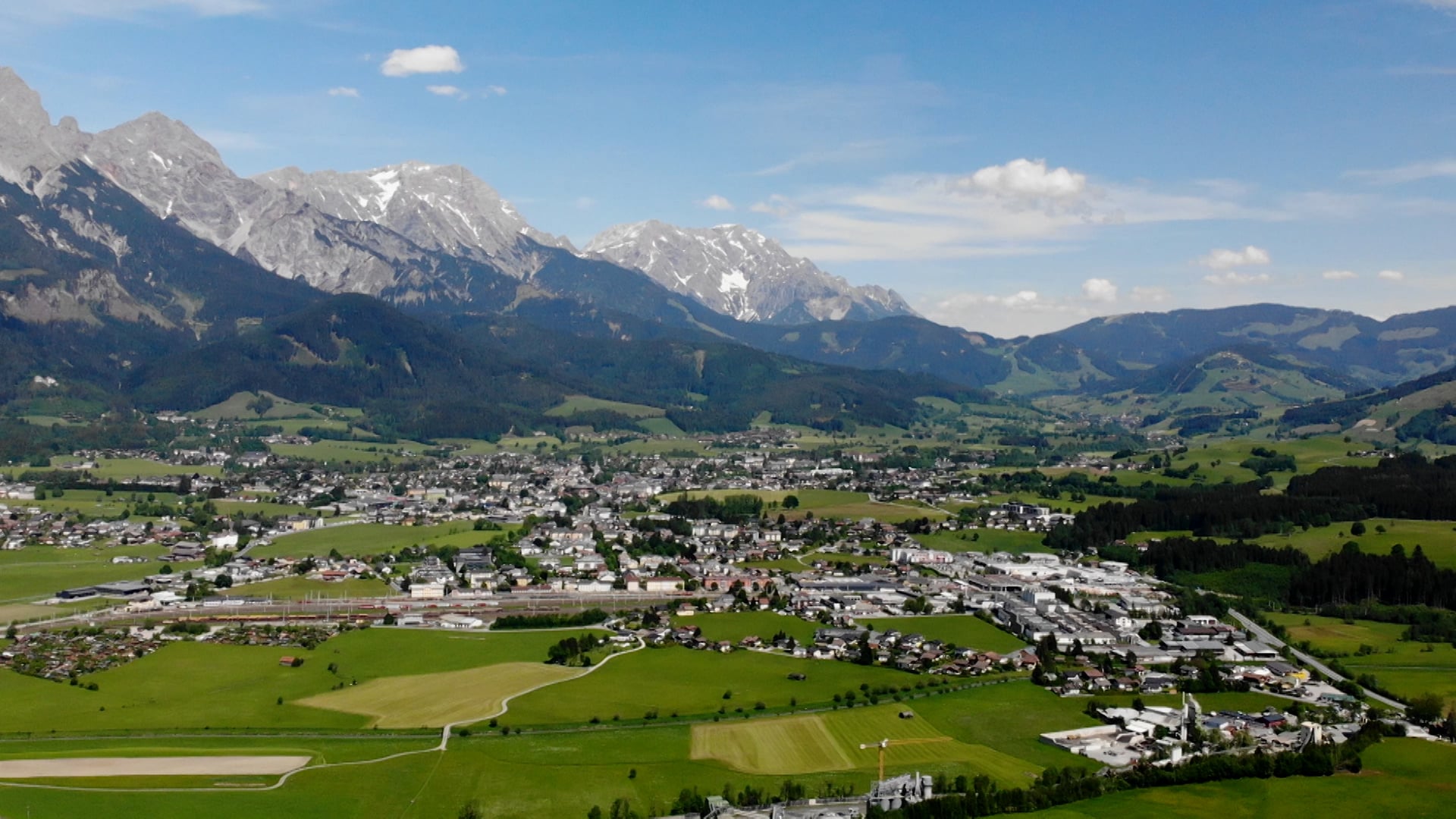 saalfelden-die-pulsierende-stadt-am-steinernen-meer