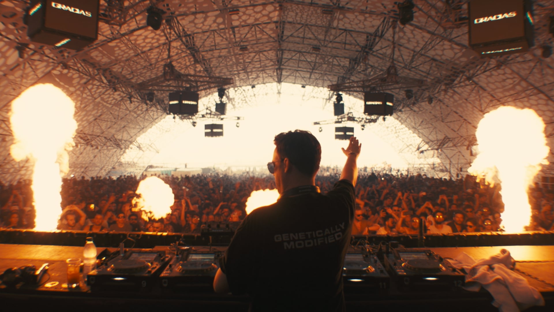 Crobar w-Maceo Plex (Oficial Aftermovie)