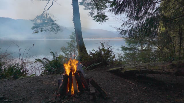 4K Campfire at the Mountain Lake