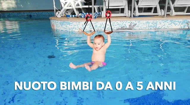 BimbiPiù - Giochi in piscina per bambini piccoli