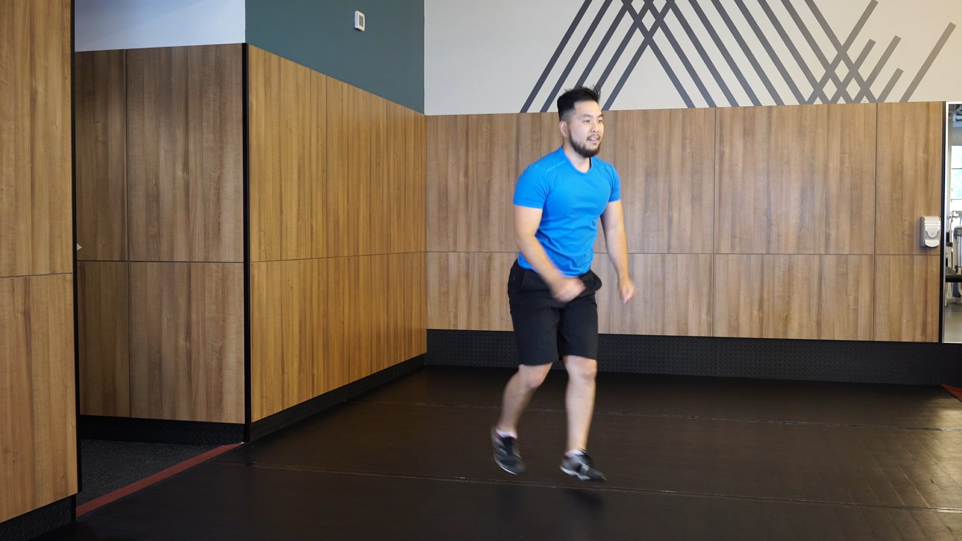 jumpingLunges_male on Vimeo