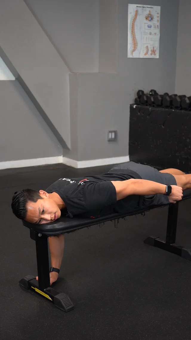 Hand / wrist position is vital when it comes to pain free Bench