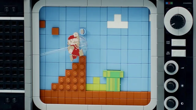 Lego NES - Magical scrolling TV, Nintendo with a Mario World