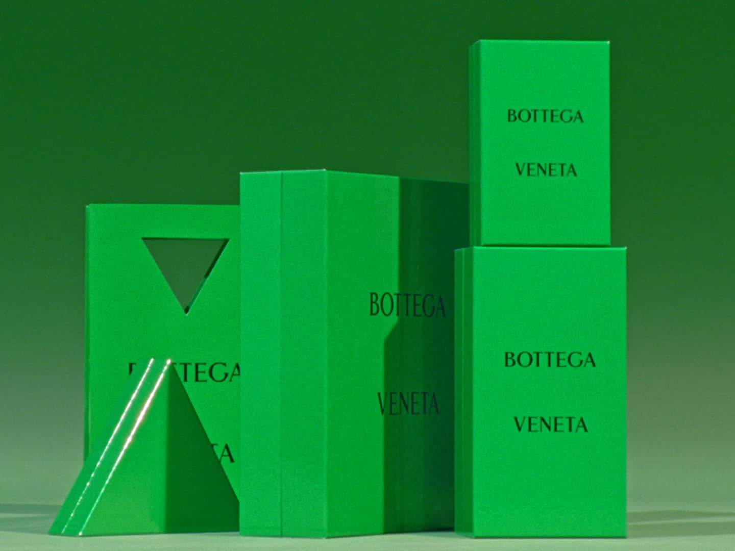 Jack Webb - Bottega Veneta - Packaging Reveal on Vimeo