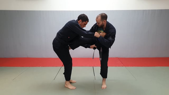 Attaque en décalage en single leg Lapel