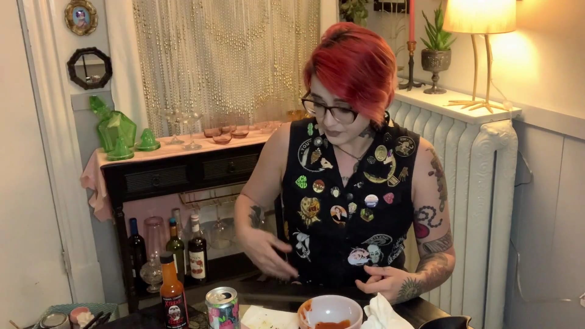 Hot Sauce Hubris - Throb Zombie vs Extreme Regret hot sauce