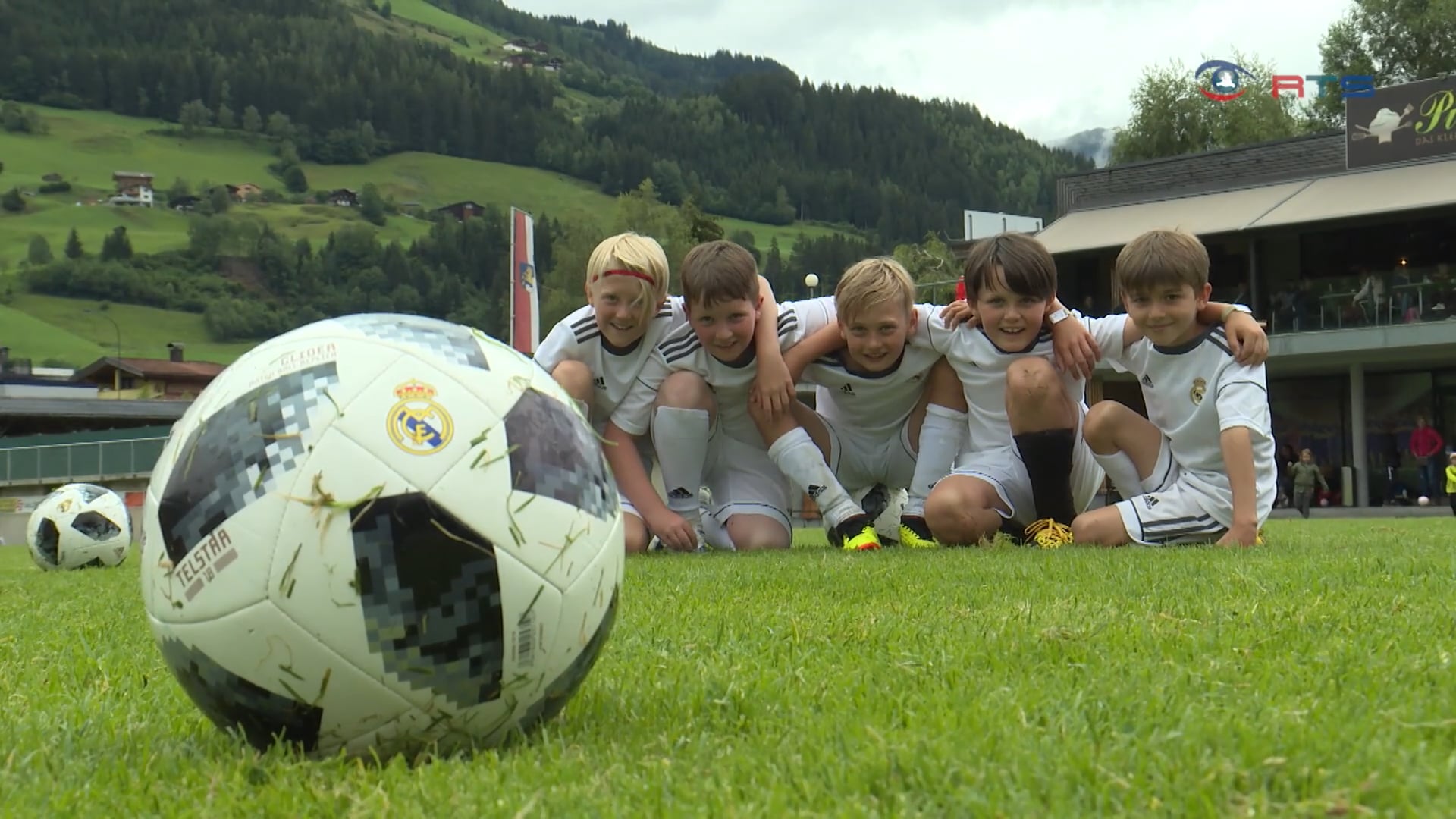 fussballcamp-der-real-madrid-fussballschule-zu-gast-in-muehlbach