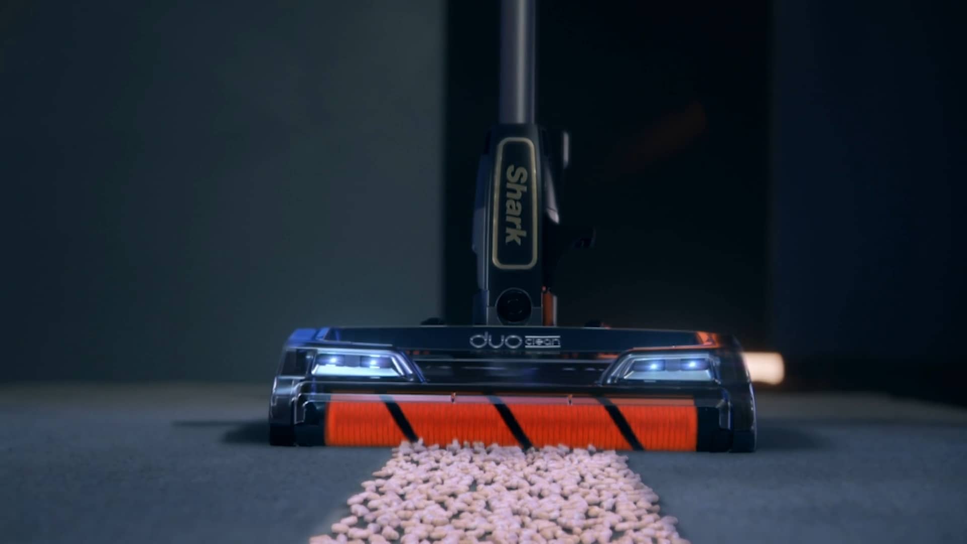 Shark Navigator Upright Vacuum Cleaner (ZU62ANZ) on Vimeo