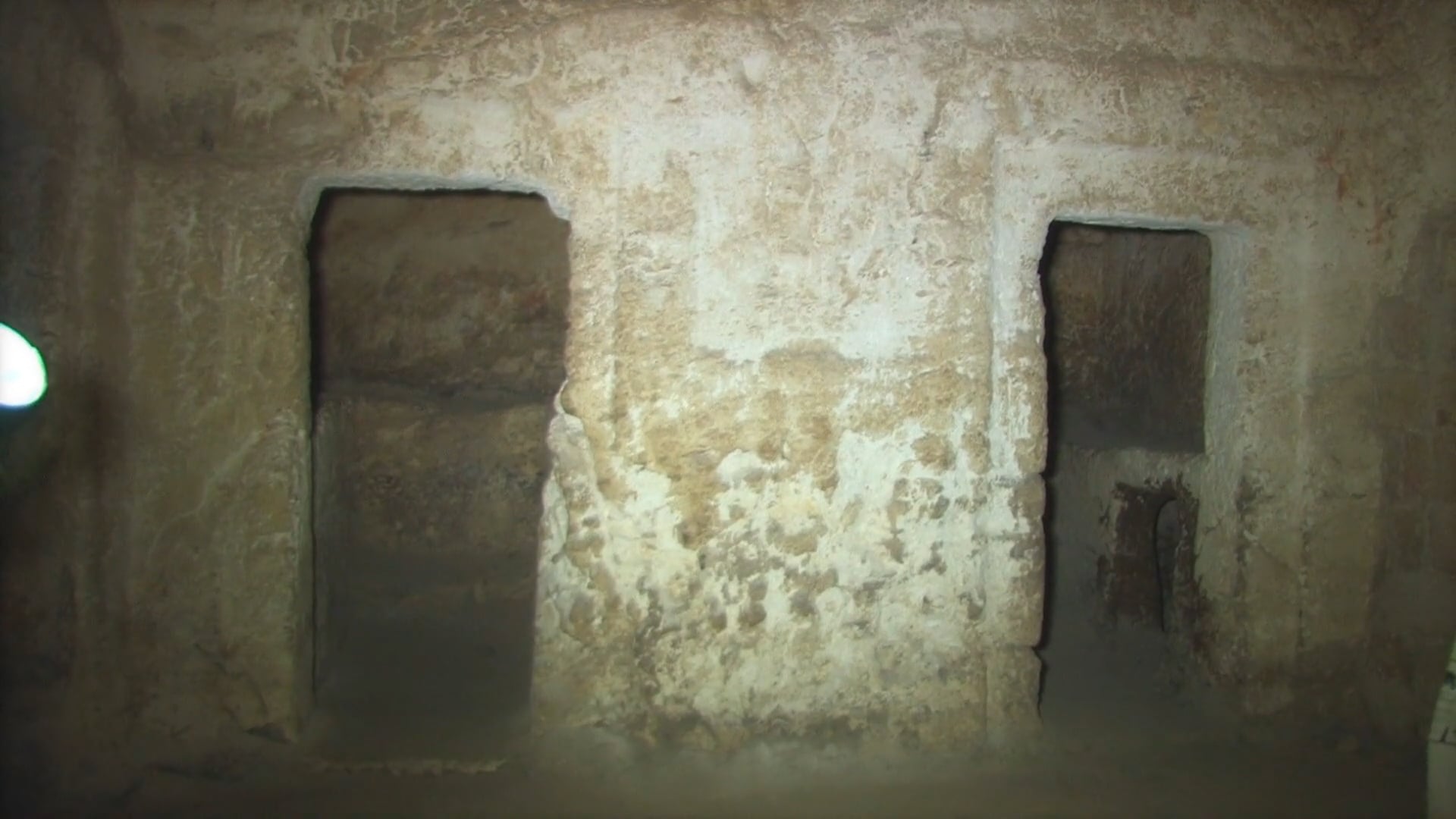 Visit to Tombs at Ecolé Biblique with Tom Powers (2 Chr 24:25)