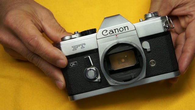Canon FT QLカメラ ボタン電池解説
