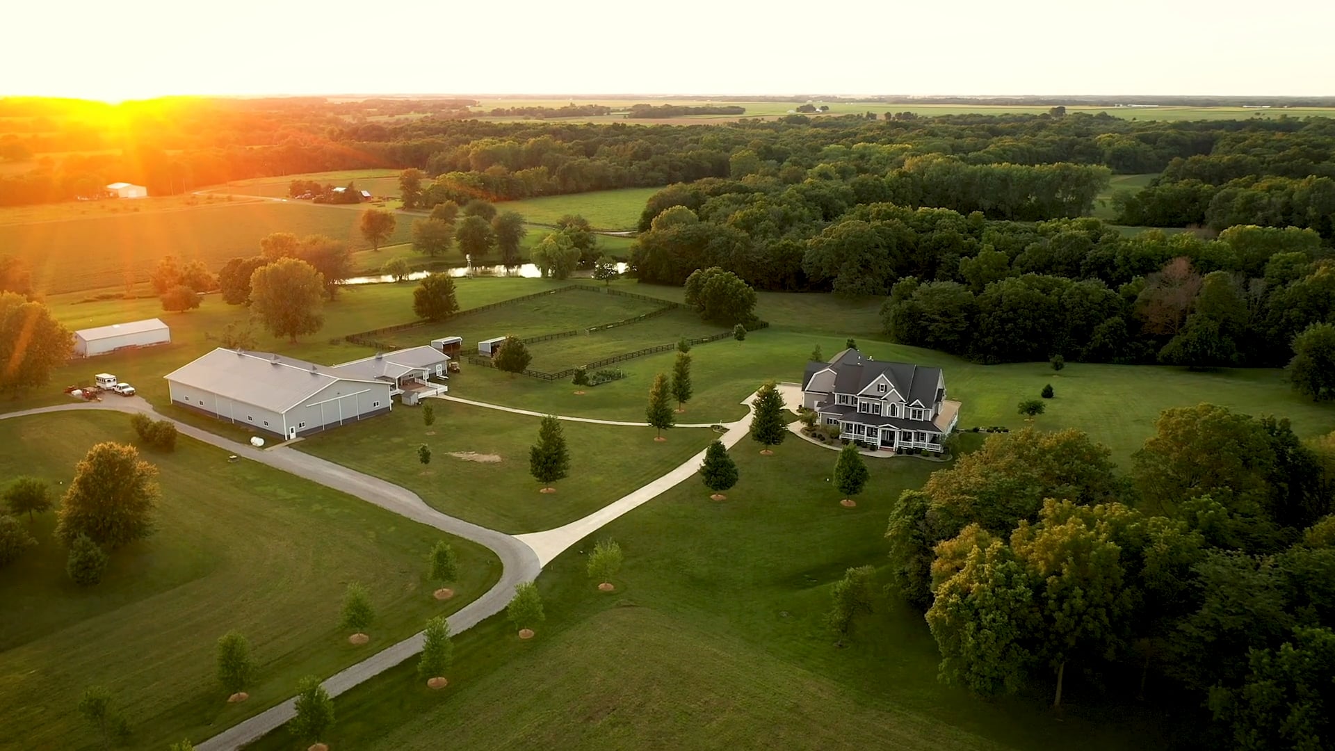 Luxury Home With Heated Horse Barn On 25 Acres For Sale (Sangamon