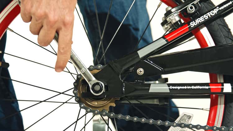 Attaching sales training wheels