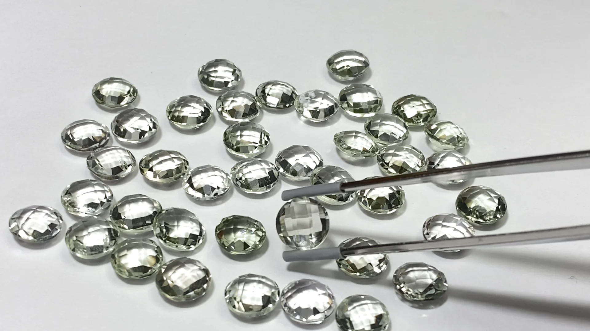 グリーンアメジスト 穴なしコインカット（ルース・裸石）8×8×4mm 6粒