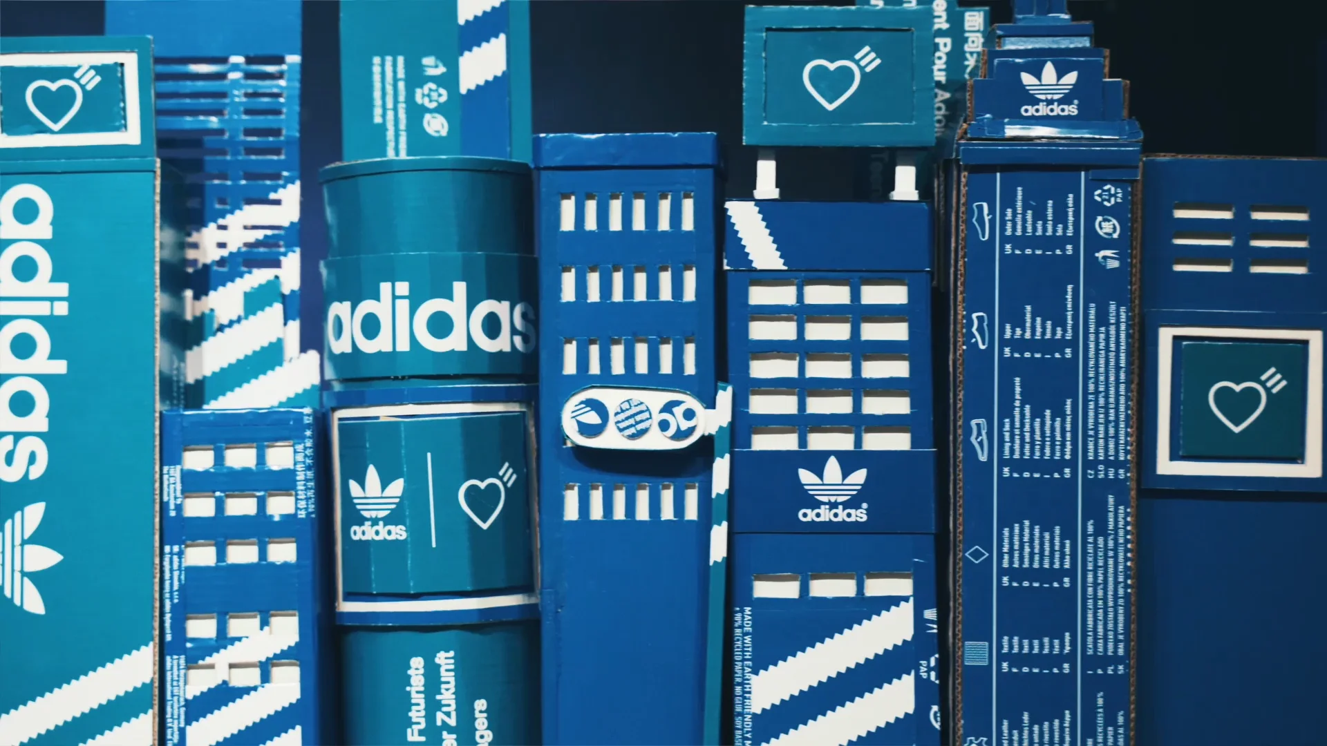 adidas Originals by HUMAN MADE®の新作モデルが発売開始