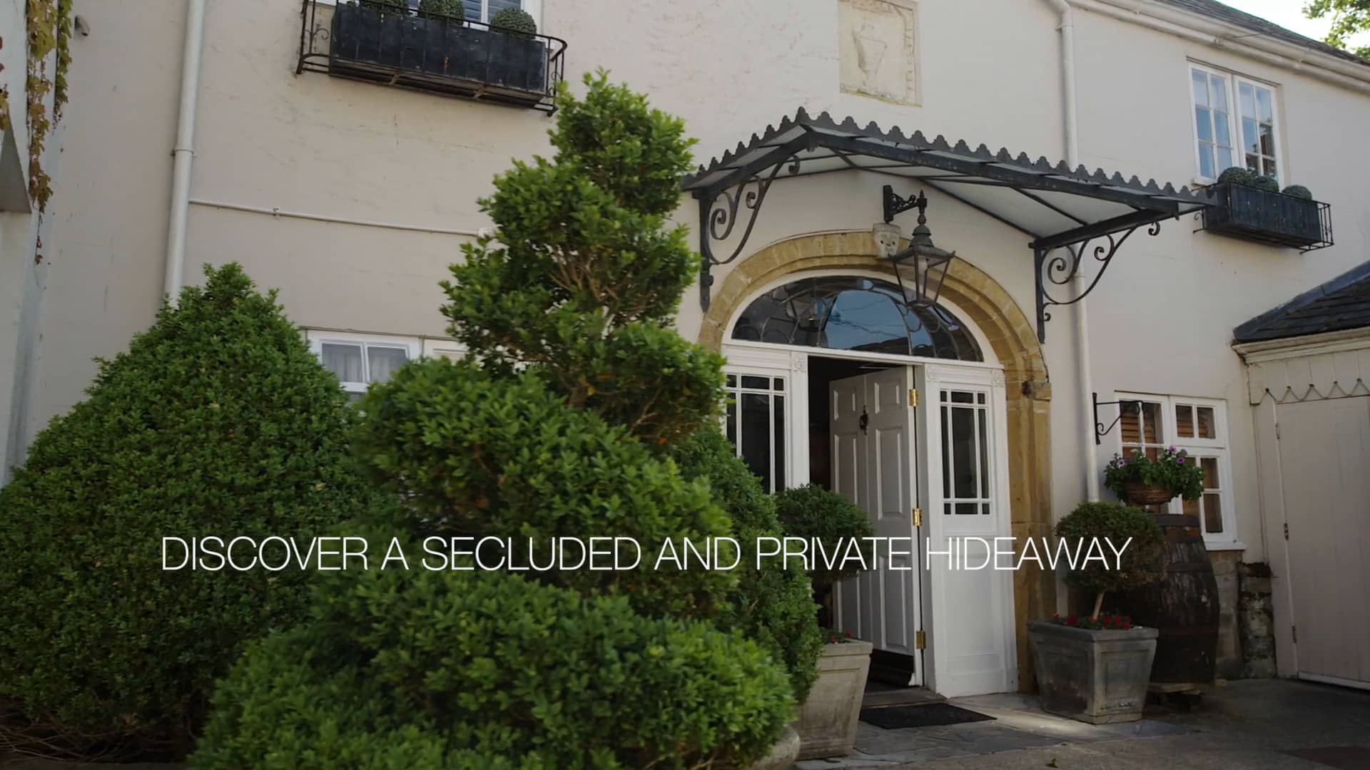 The Garden Cottage at Summer Lodge on Vimeo