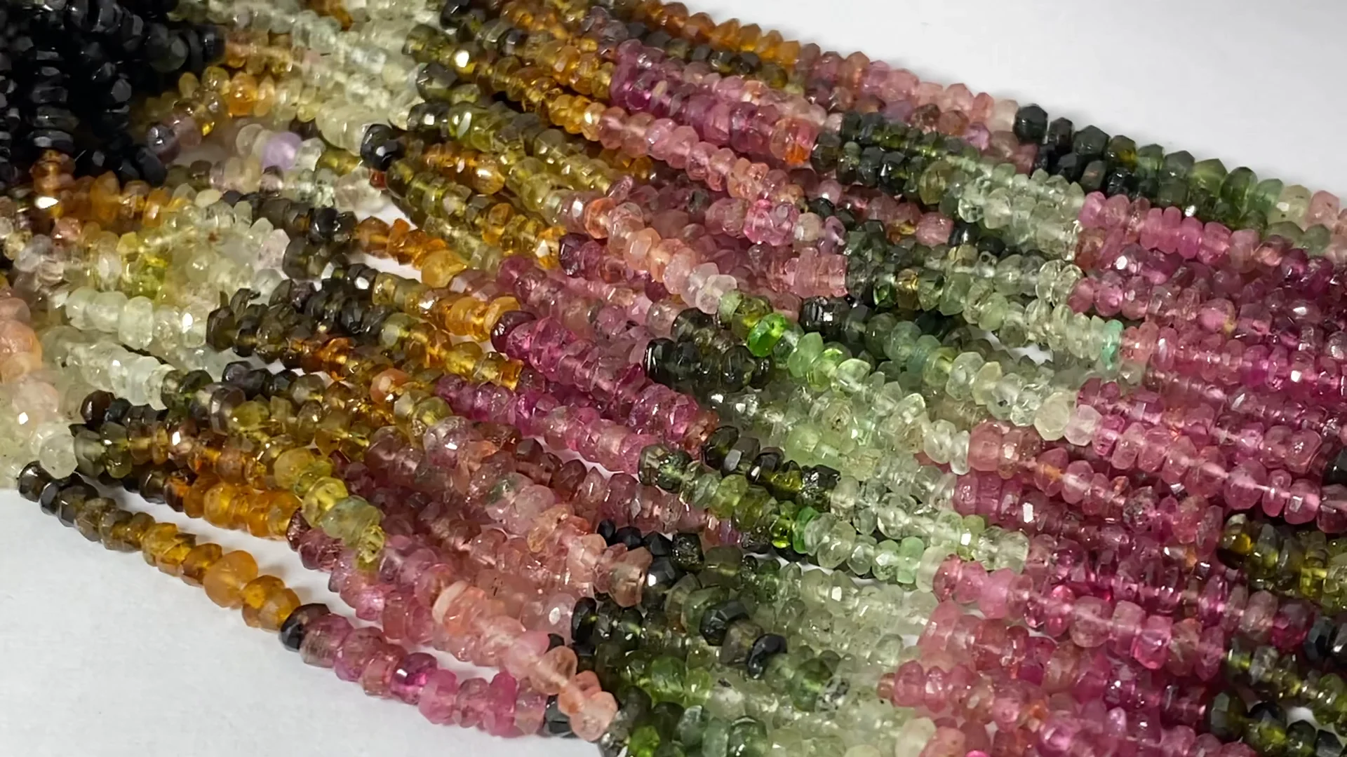 トルマリン （マルチカラー） ボタンカット 1連（約33cm）｜天然石