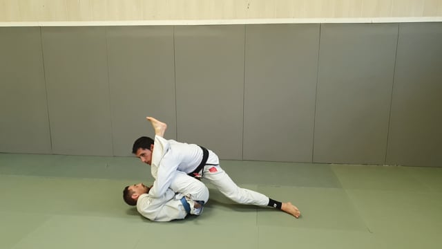 Leg drag inversé vers stack pass