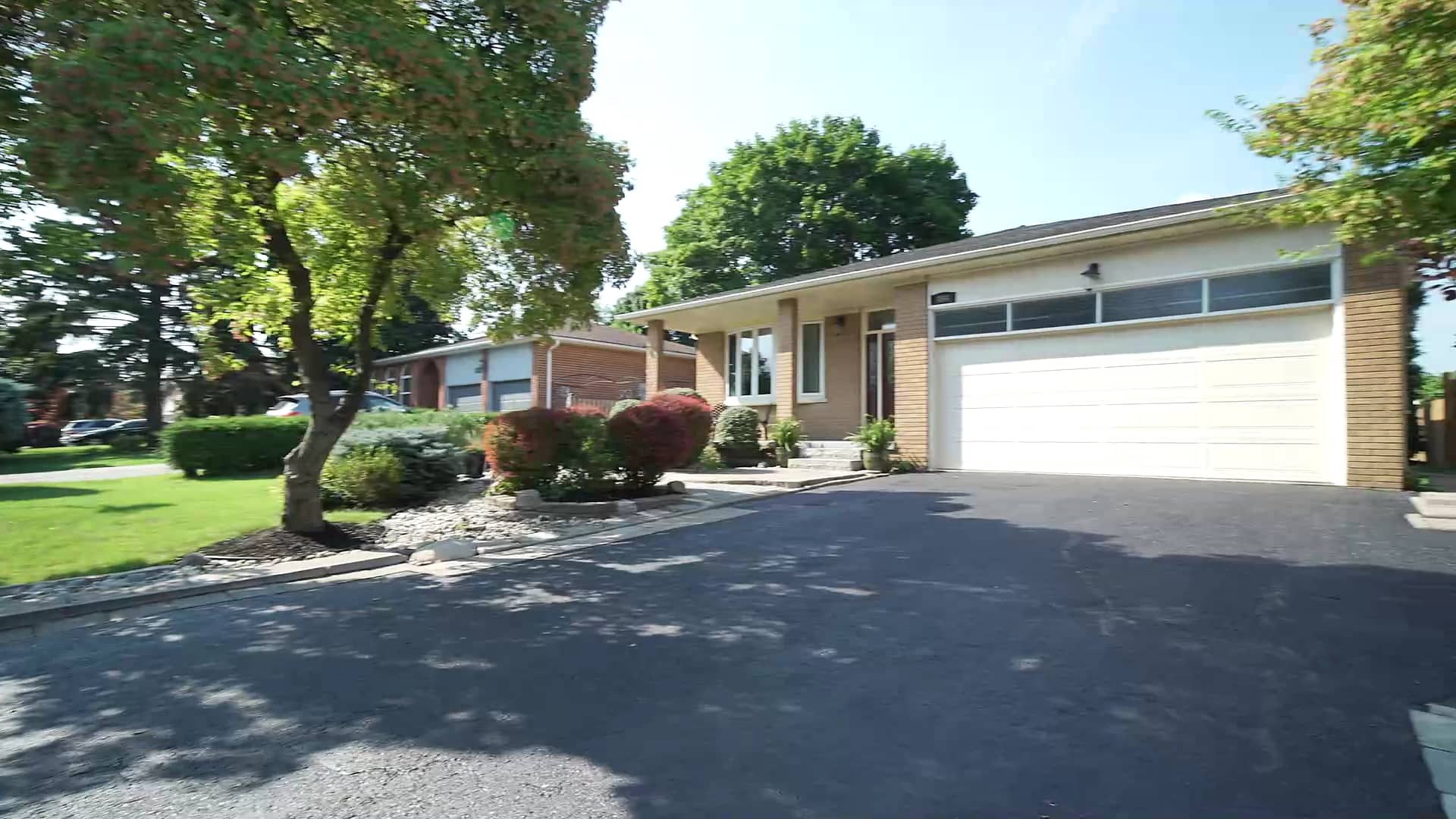 Home for Sale 494 Valleyview Crescent Milton, Ontario Canada on Vimeo