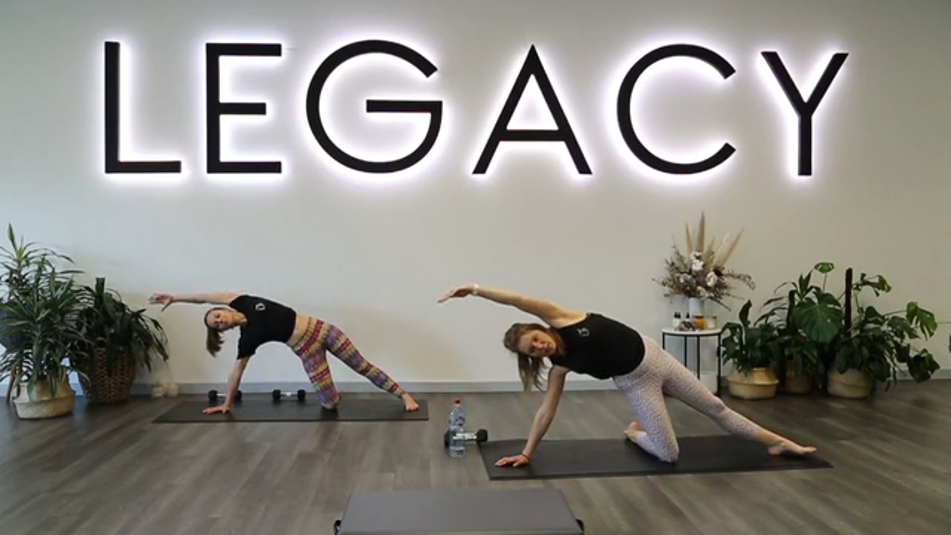 LP Mat with Lizzie V