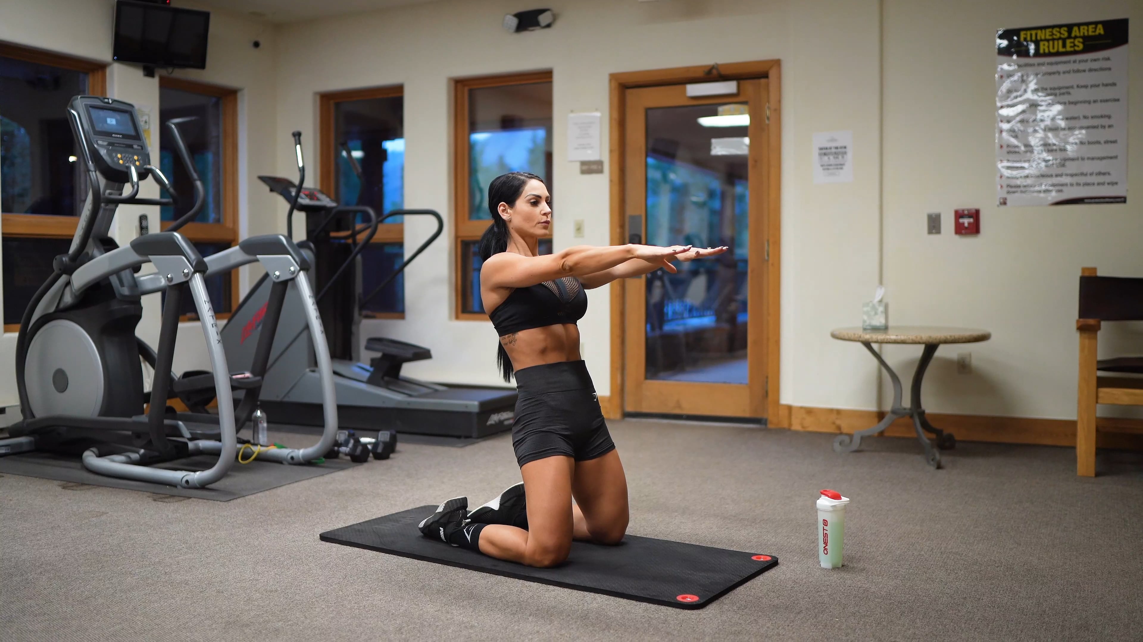 KNEELING SISSY SQUATS