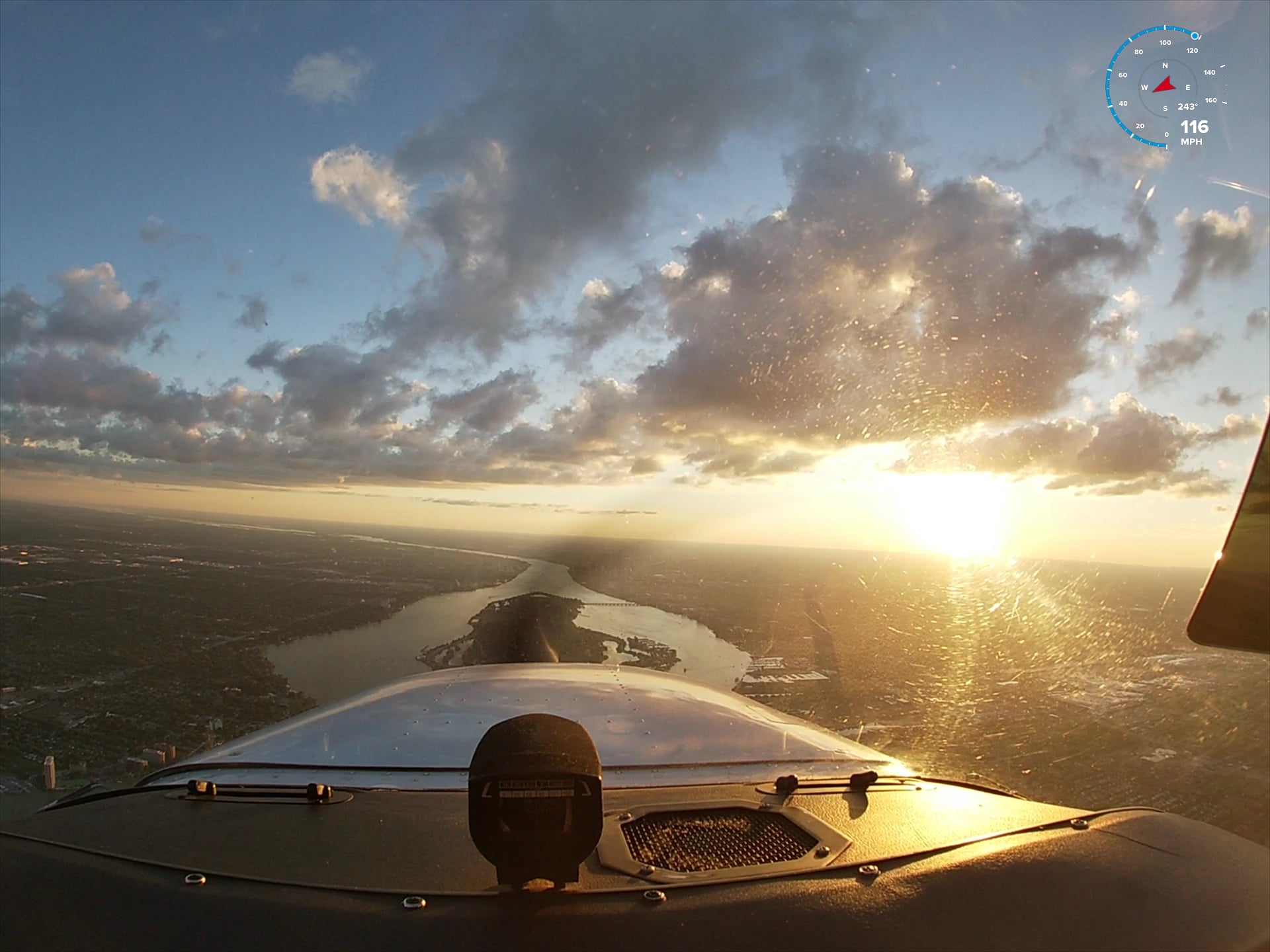 Detroit River Flight on Vimeo