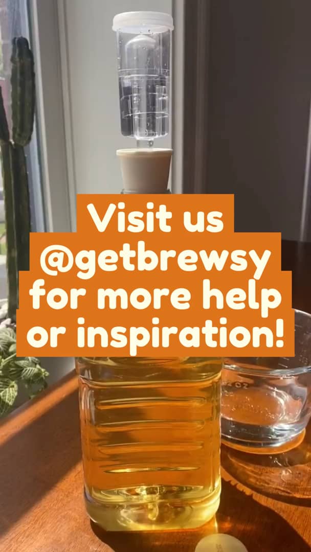 how to use an airlock for homemade wine (by brewsy) on Vimeo