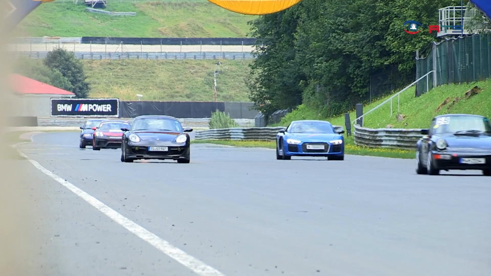 trackdays-am-salzburring-90-teilnehmer-beim-freien-fahren-fuer-jedermann